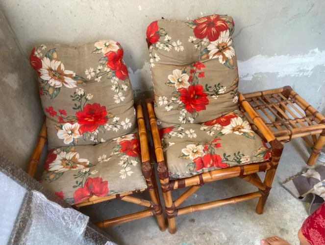 Jogo de poltronas