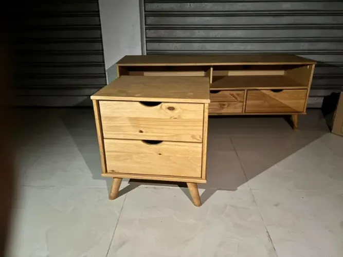 Mesa de Cabeceira Tequila 2 Gavetas de Madeira Maciça em Pinus