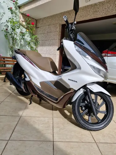 Horda pcx nova toda revisada moto baixo km