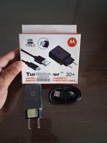 Carregador super turbo 50W tipo C, novo na caixa.