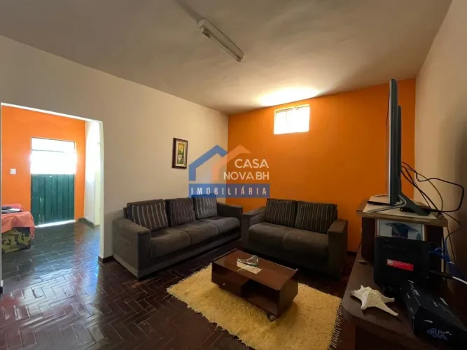 Casa Comercial para Venda em Belo Horizonte, Pirajá, 4 dormitórios, 2 banheiros, 1 vaga
