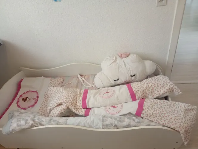 Kit 3 Protetores de berço menina 6 peças.