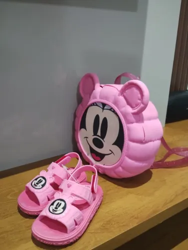 Sandália Grendene Disney Minnie infantil.