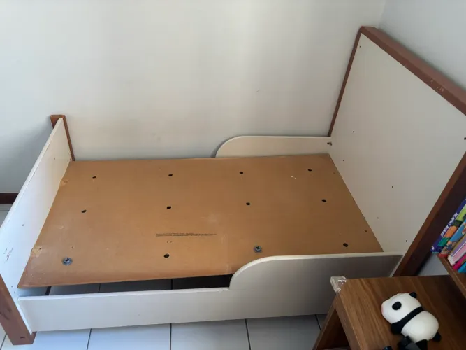 Berço que vira cama matic Usado