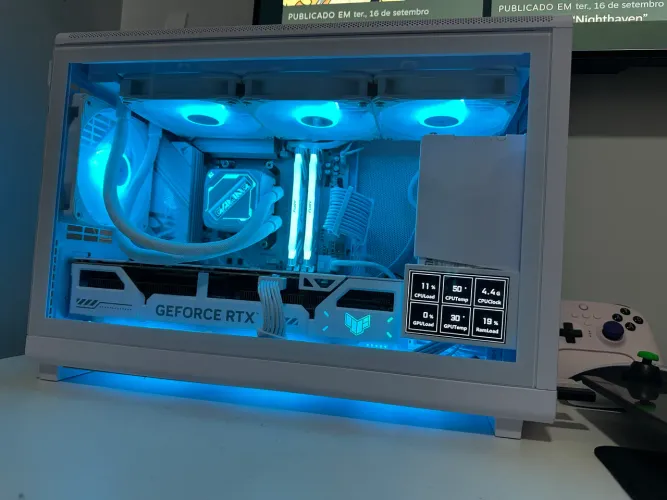 PC Gamer Ryzenn 7 7800x3D + RTX 5070ti