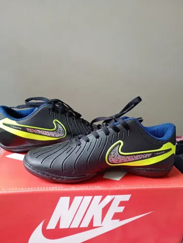 Chuteira da Nike nova masculina