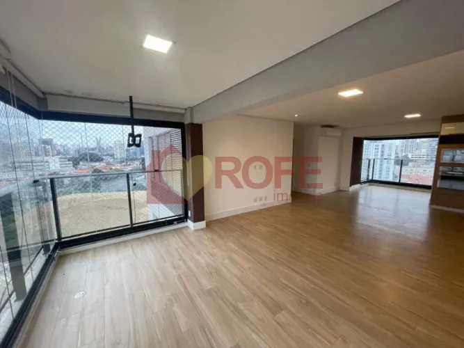 Apartamento de 106 m² com 2 quartos (sendo 2 suítes), 2 vagas e depósito à venda no Brookl