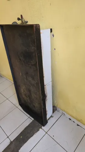 Vendo chapa de hambúrguer 1 metrô