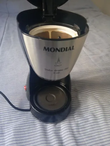 Cafeteira elétrica 