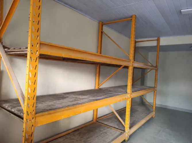 Prateleira industrial 
