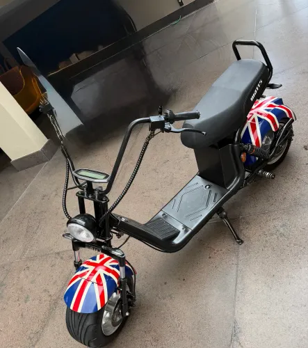 Scooter eletrica Watts