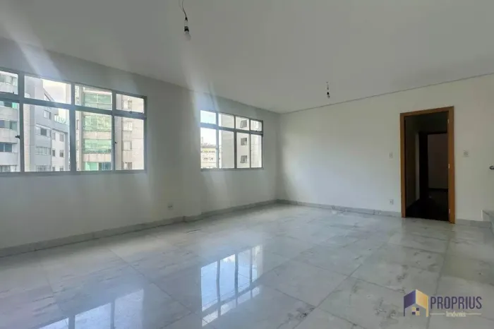 Cobertura no Gutierrez - 5 quartos Descubra o seu novo lar em um lindo apartamento à venda