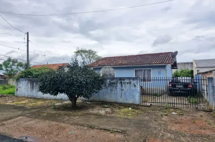 Casa Residencial para Venda em São José dos Pinhais - PR