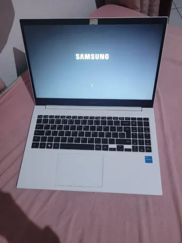 notebook samsung book intel celeron-6305 4gb 500gb w10 fhd 15.6'' branco np550xda-ko1br