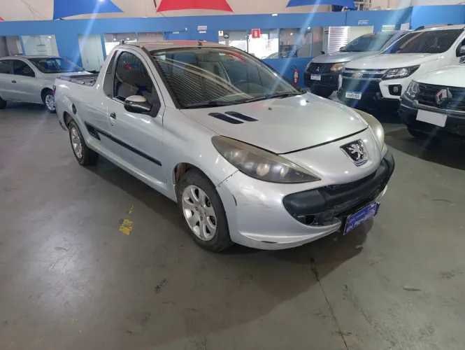 Peugeot Hoggar XR 1.4 Flex 8V 2P 2011