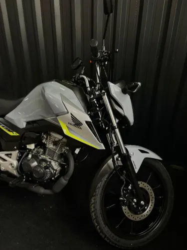 HONDA TITAN SEM SAIR DE CASA NA RECREIO MOTOS