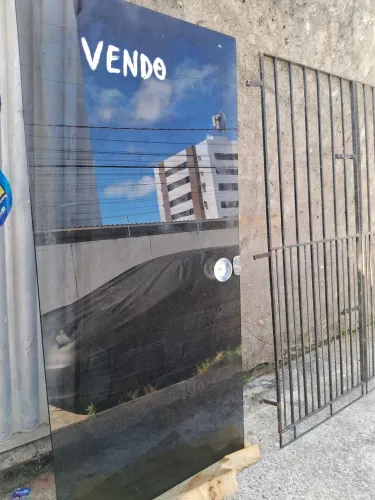 Porta vidro e janela