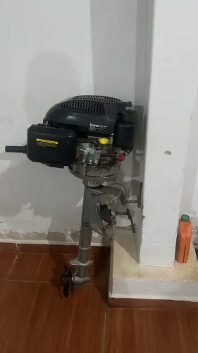 Motor de popa Branco 6 HP 4 tempos