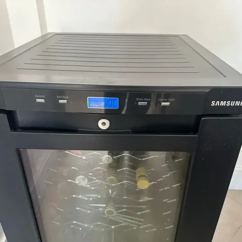 Adega Samsung Rw13ecbb