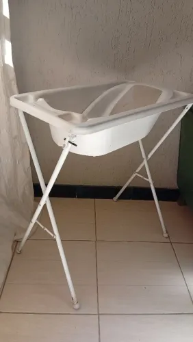 Banheira plástica GALZERANO, suporte dobrável