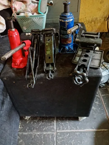 Macaco hidráulico para carro
