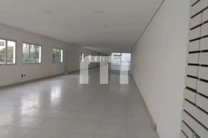 Prédio comercial à venda 710m² , Zona de uso Misto, 2 pavimentos e 15 vagas.