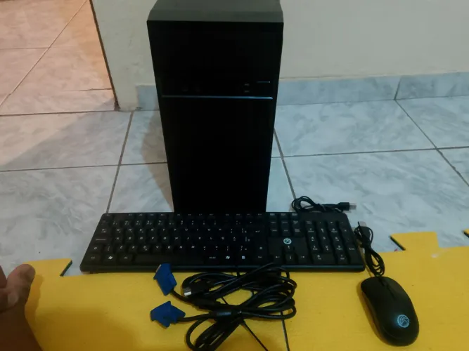CPU Completo( i5 10400f, Memória Ram 8Gb 2666 MHz, HD 1TB, Windows 10 Pro.