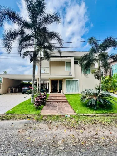 MANSÃO EXCLUSIVA NO RESIDENCIAL CASTANHEIRA | 450m² | MOBILIADA