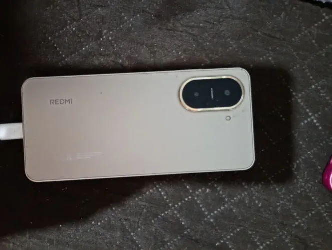 Vendo um celular Redmi