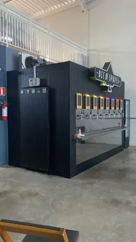 Câmera fria com chopeira inclusa