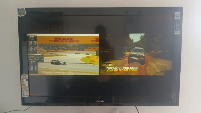 Bom dia tenho uma TV pra vender 600reais não e smart 42polegada