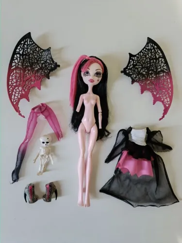 Monster High Draculaura Ghouls rule - Ler descrição