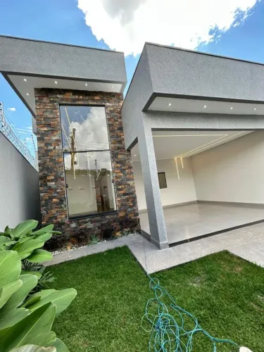 Casa 3Q sendo 1 suite localizada no bairro Chácaras Americanas (Ao lado do Bairro de Lourd