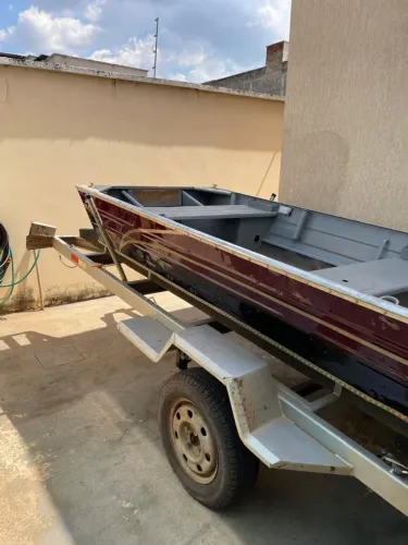 Canoa de 5,5 metros