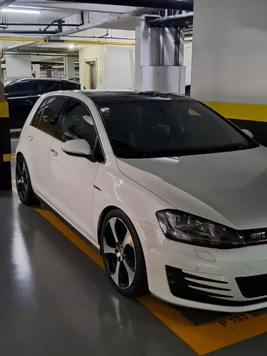 Volkswagen Golf GTI 2.0 TSI 220cv Aut. 2015