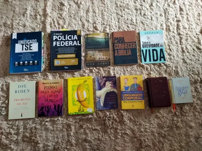 Livros (Valor variável de acordo com o livro) 