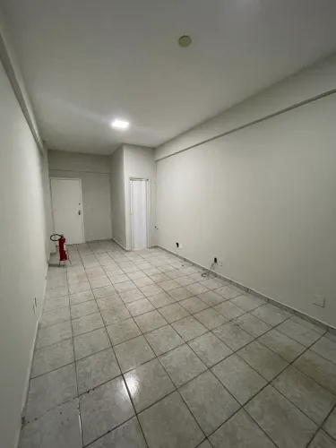 Sala setor comercial sul edifício Gilberto Salomão