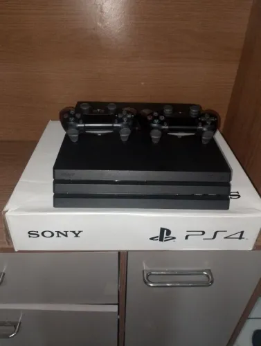 PS4 PRO 1TB SÓ PEGAR E JOGAR