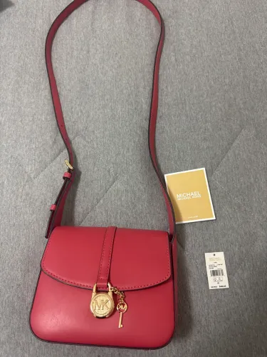 Bolsa nova Michael kors comprada nos eua por $448 dólares