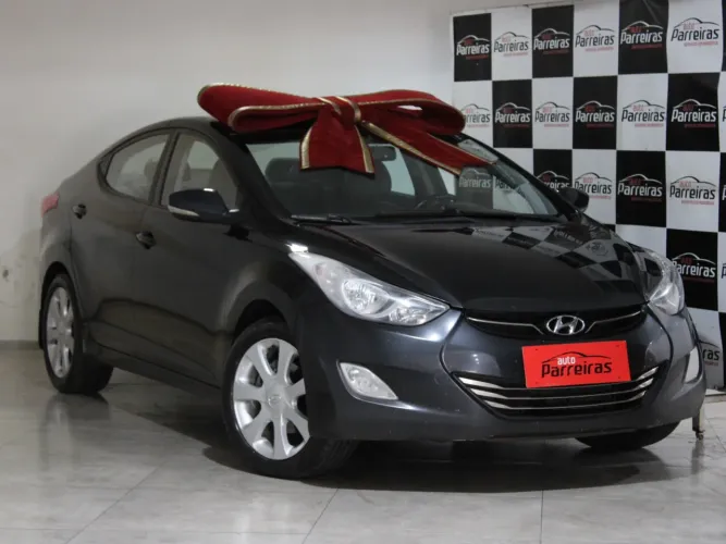 Hyundai Elantra GLS 1.8 16V Aut. 2013