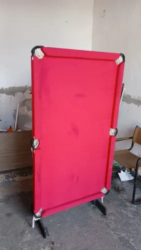 Mesa de sinuca bilhar 1,50x90 mdf completa 2 tacos e bolas