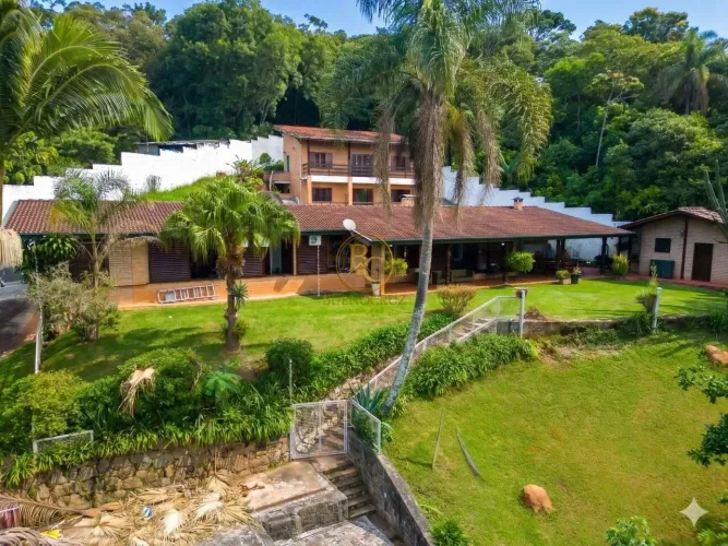 Casa com 6 quartos à venda, 510 m² por R$ 1.348.500 - Serra da Cantareira - Mairiporã/SP