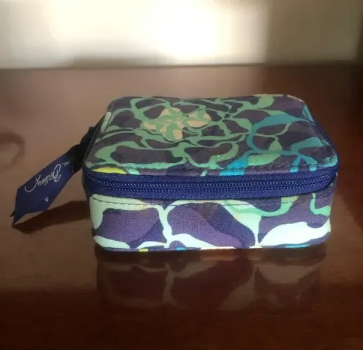 Pequena Necessaire Vera Bradley