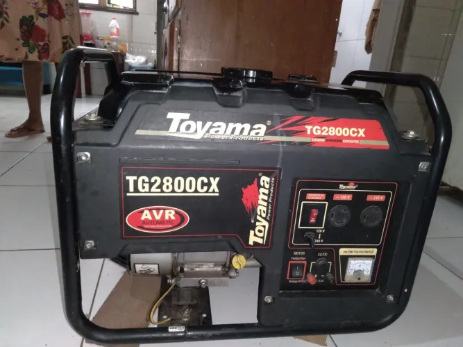 Vendo motor de luz a diesel, usado seminovo 1.400,00R$<br>Tel: *