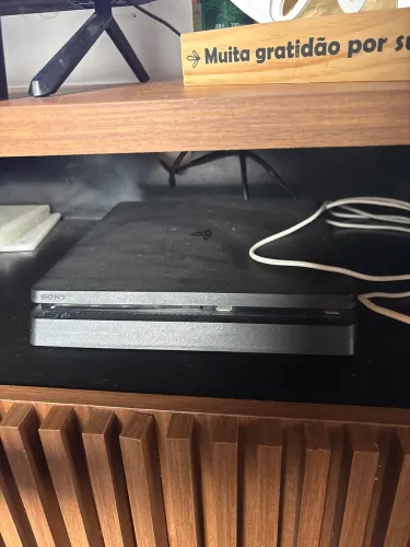 Vendo ps4 slim 500 Gb