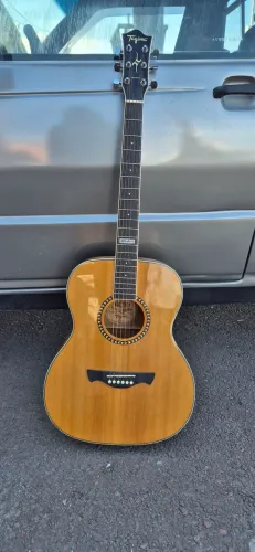 Violão tagima Montana