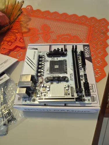 Placa mãe B550i jginyue AM4 WiFi mini itx