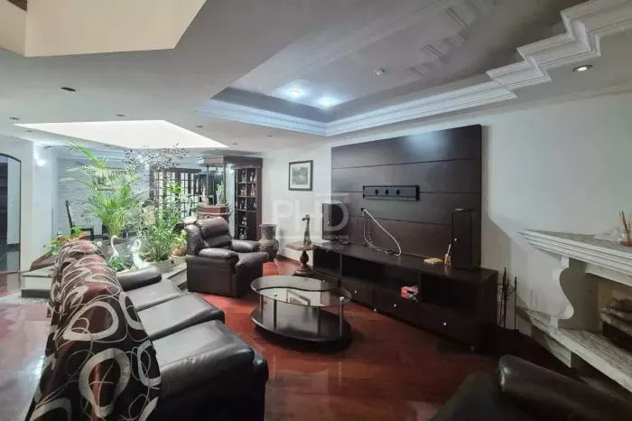 Casa para Aluguel em Vila Euclides (São Bernardo do Campo)  4 suítes, 4 vagas, mobiliada