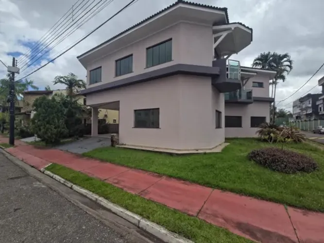 Alugo Mansão Exclusiva no Cidade Jardim 1 - 400m², 4 Suítes, 2 Vagas e Lazer Completo