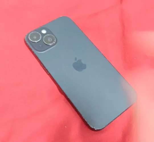 iPhone 15 Preto 128GB - 100% Original + Brindes (3 Capinhas e Carregador)